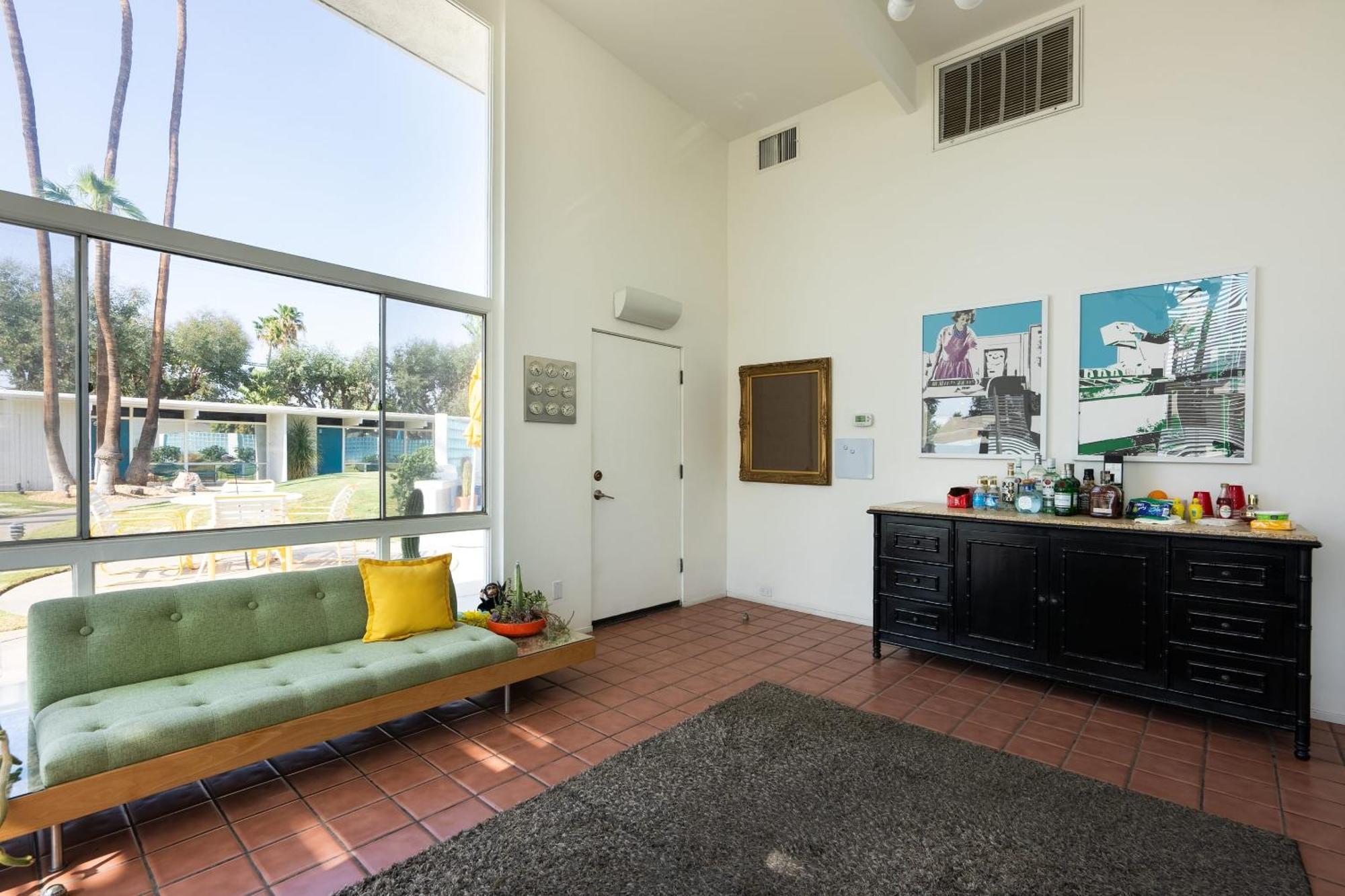 Monkey Tree Hotel By Avantstay Stylish Hotel In Palm Springs W Pool エクステリア 写真