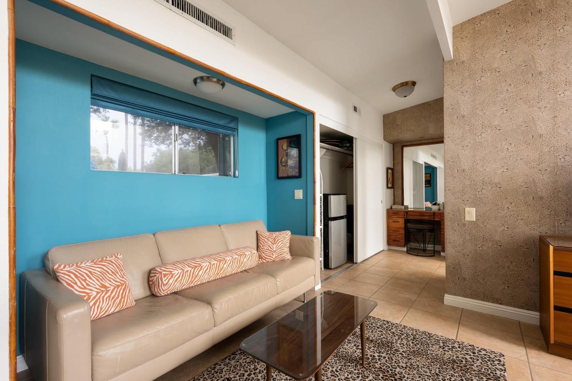 Monkey Tree Hotel By Avantstay Stylish Hotel In Palm Springs W Pool エクステリア 写真