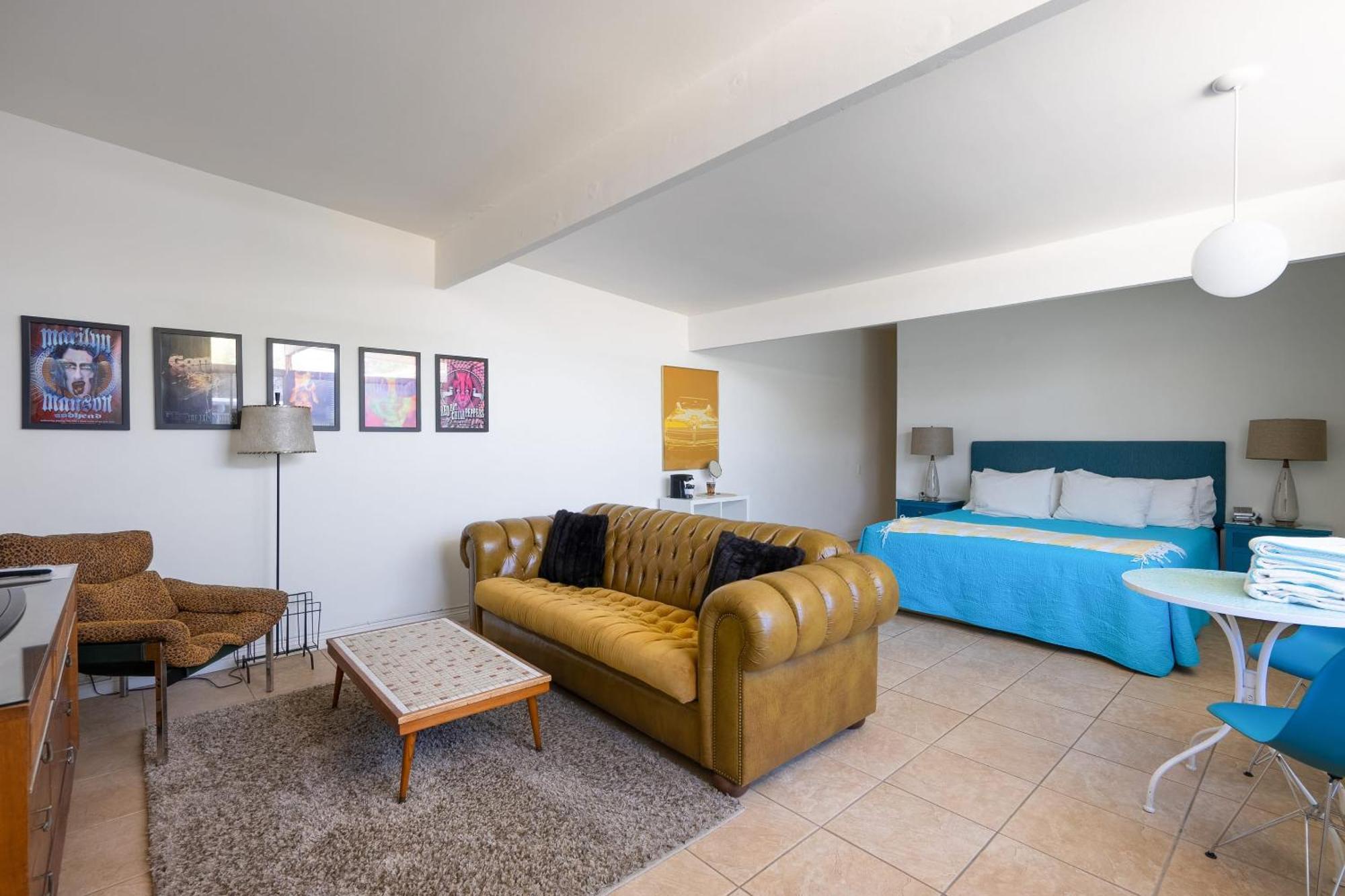 Monkey Tree Hotel By Avantstay Stylish Hotel In Palm Springs W Pool エクステリア 写真